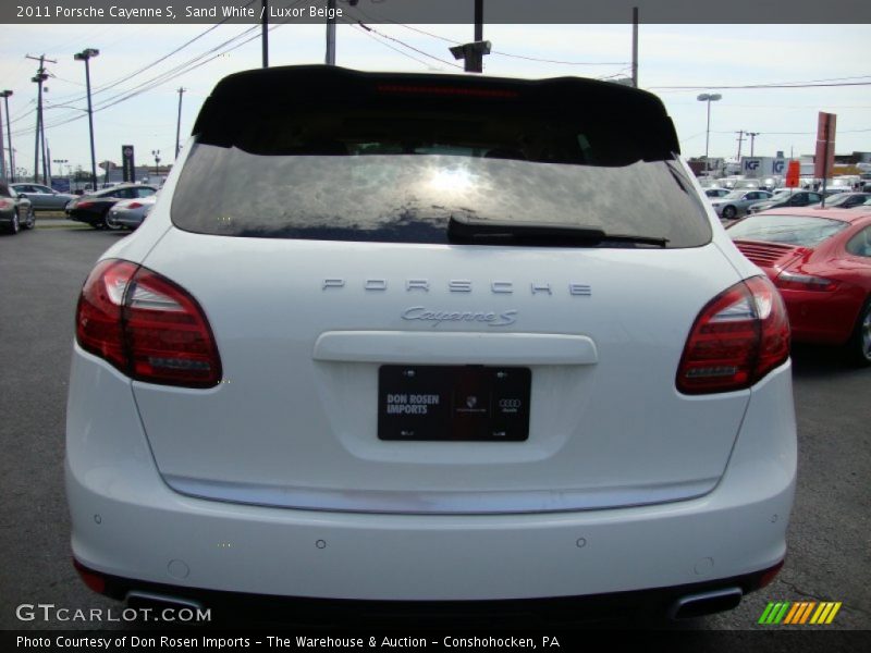  2011 Cayenne S Logo