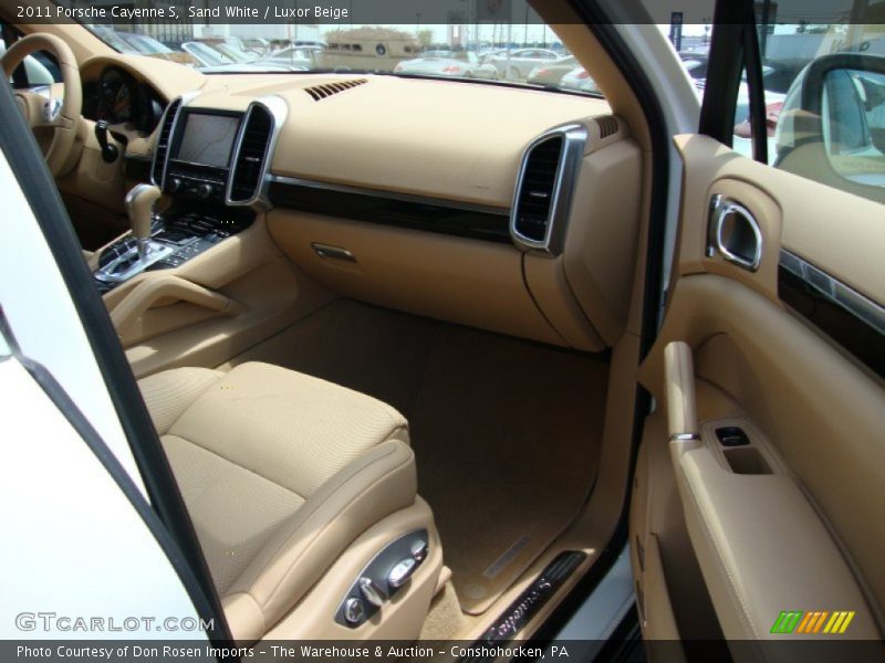 Sand White / Luxor Beige 2011 Porsche Cayenne S
