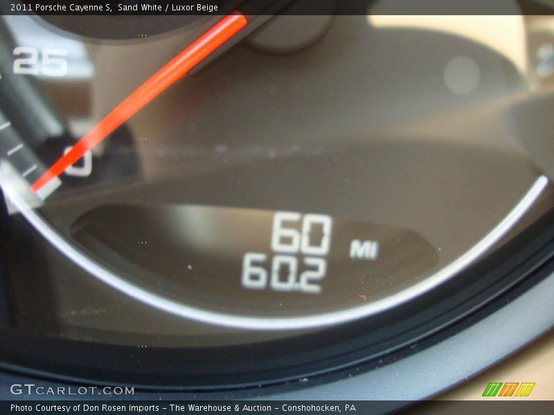 Sand White / Luxor Beige 2011 Porsche Cayenne S