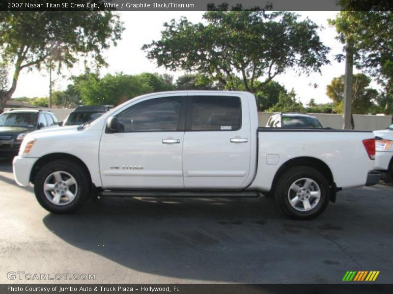 White / Graphite Black/Titanium 2007 Nissan Titan SE Crew Cab