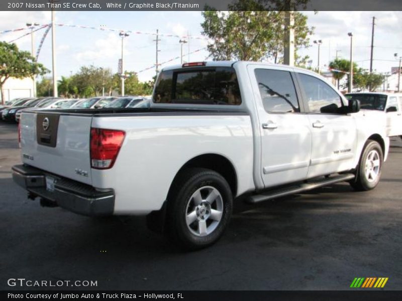 White / Graphite Black/Titanium 2007 Nissan Titan SE Crew Cab