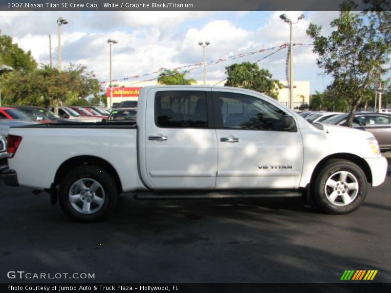 White / Graphite Black/Titanium 2007 Nissan Titan SE Crew Cab