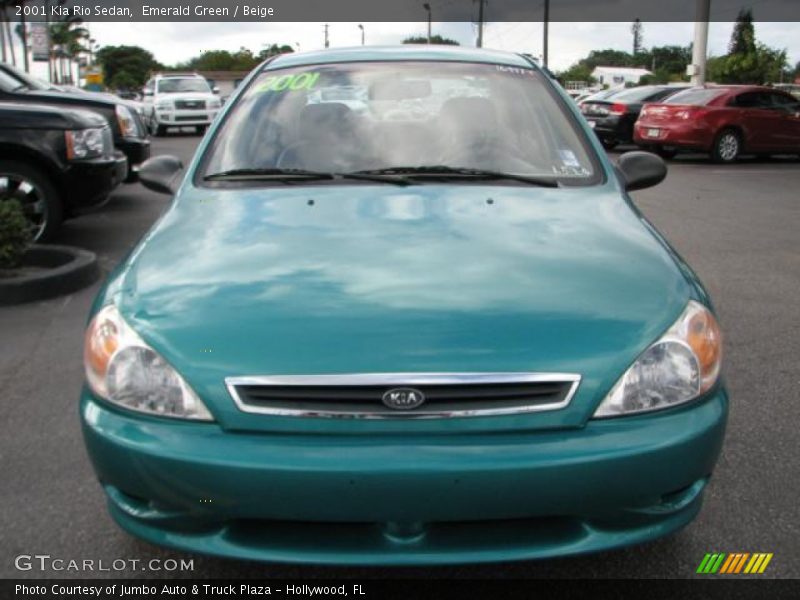 Emerald Green / Beige 2001 Kia Rio Sedan