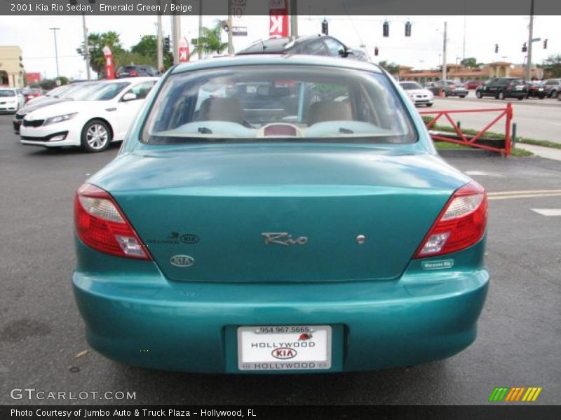 Emerald Green / Beige 2001 Kia Rio Sedan