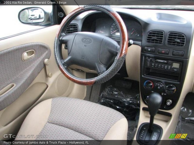 Emerald Green / Beige 2001 Kia Rio Sedan