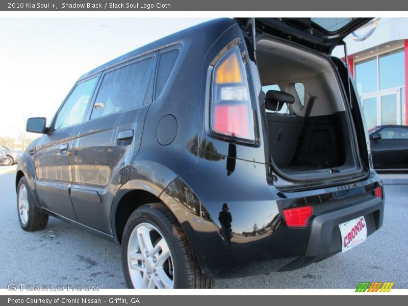 Shadow Black / Black Soul Logo Cloth 2010 Kia Soul +