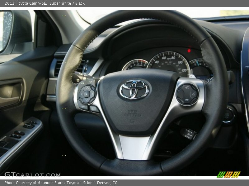 Super White / Black 2012 Toyota Camry SE