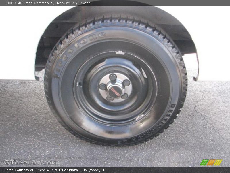 Ivory White / Pewter 2000 GMC Safari Commercial