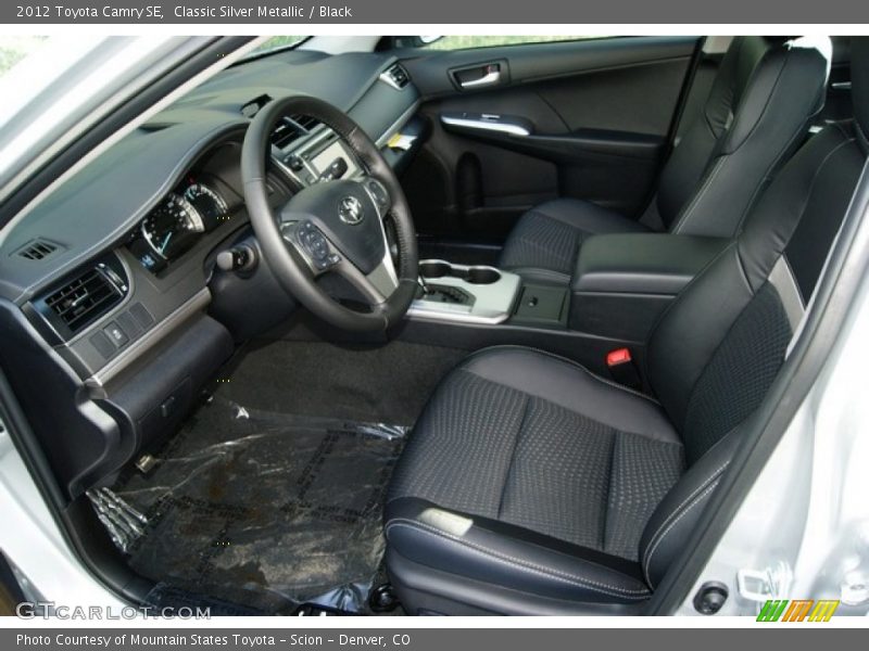 Classic Silver Metallic / Black 2012 Toyota Camry SE
