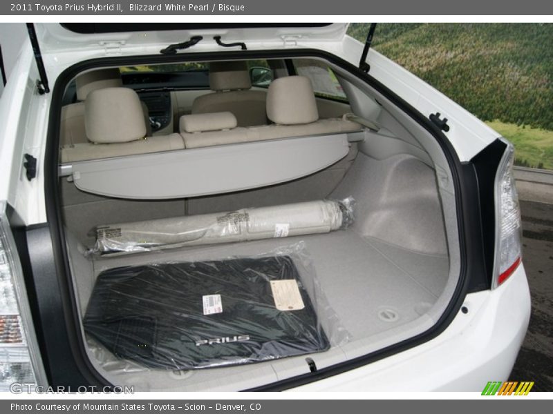 Blizzard White Pearl / Bisque 2011 Toyota Prius Hybrid II