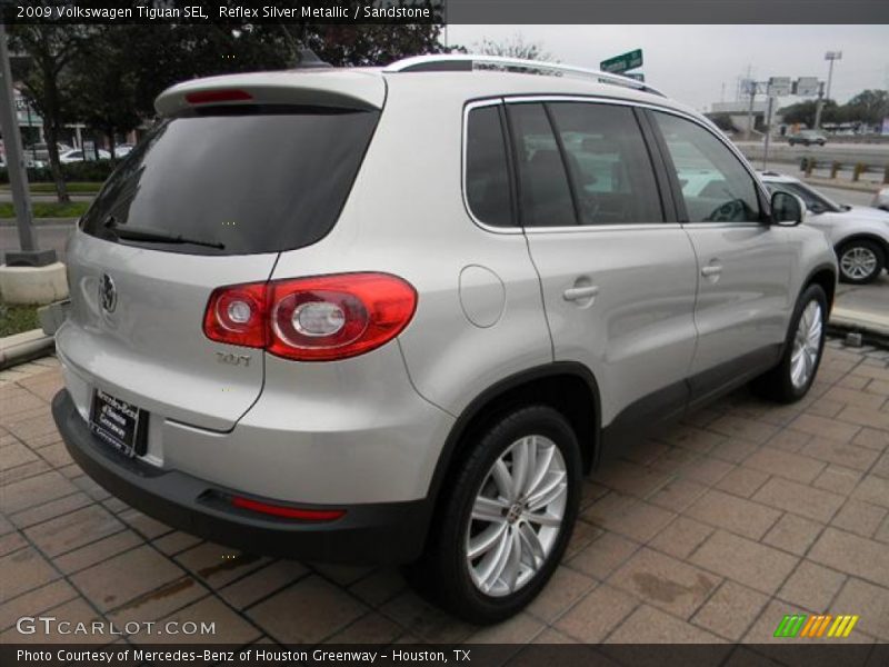 Reflex Silver Metallic / Sandstone 2009 Volkswagen Tiguan SEL