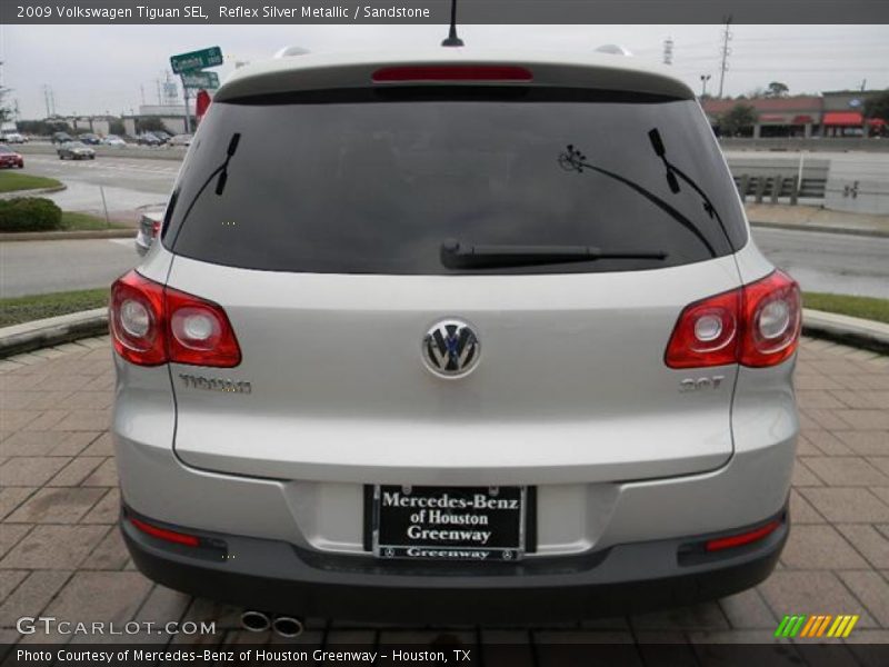 Reflex Silver Metallic / Sandstone 2009 Volkswagen Tiguan SEL