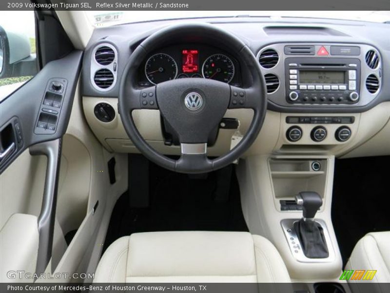 Reflex Silver Metallic / Sandstone 2009 Volkswagen Tiguan SEL
