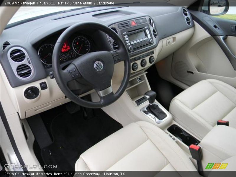 Reflex Silver Metallic / Sandstone 2009 Volkswagen Tiguan SEL