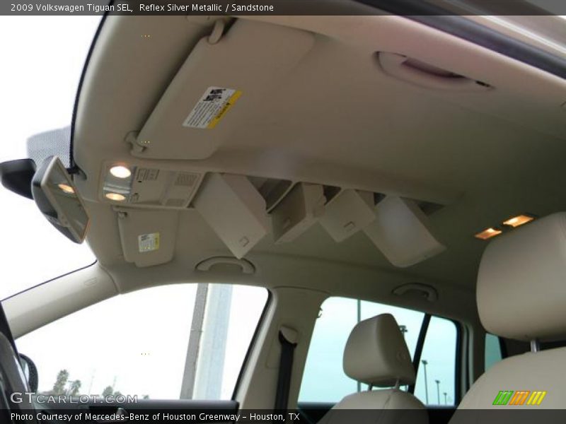 Reflex Silver Metallic / Sandstone 2009 Volkswagen Tiguan SEL