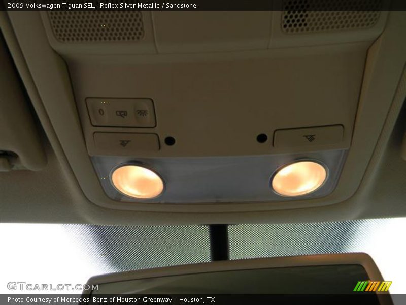 Reflex Silver Metallic / Sandstone 2009 Volkswagen Tiguan SEL