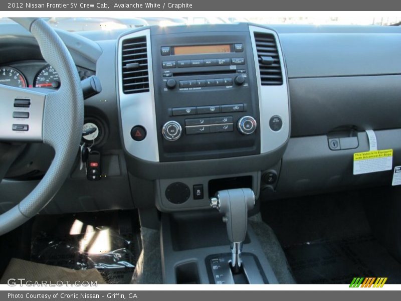 Avalanche White / Graphite 2012 Nissan Frontier SV Crew Cab