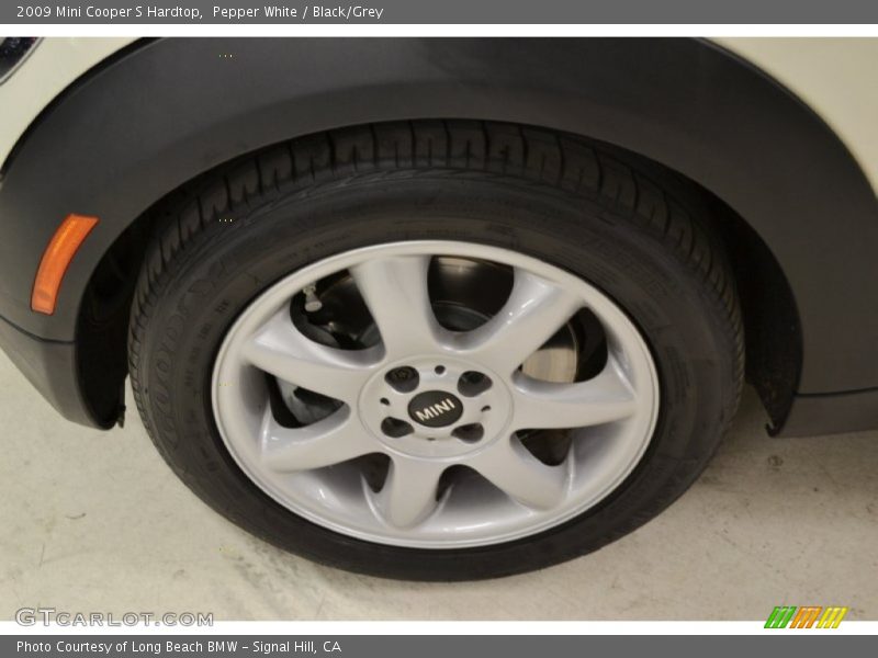 Pepper White / Black/Grey 2009 Mini Cooper S Hardtop