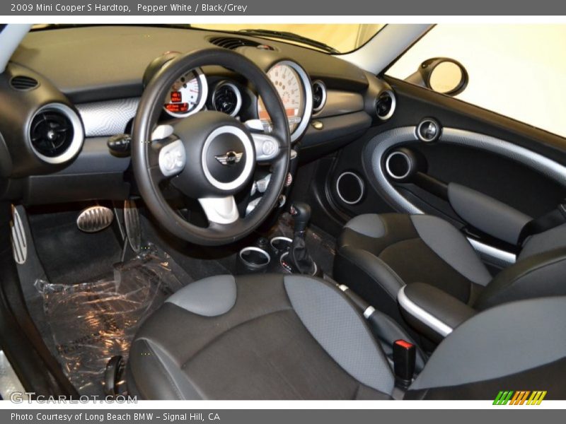 Pepper White / Black/Grey 2009 Mini Cooper S Hardtop