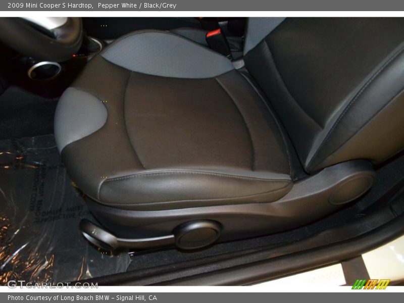 Pepper White / Black/Grey 2009 Mini Cooper S Hardtop