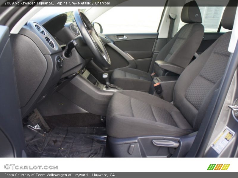 Alpine Grey Metallic / Charcoal 2009 Volkswagen Tiguan SE