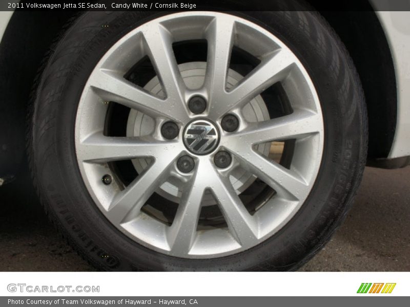 Candy White / Cornsilk Beige 2011 Volkswagen Jetta SE Sedan