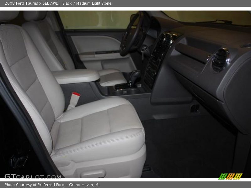 Black / Medium Light Stone 2008 Ford Taurus X SEL AWD