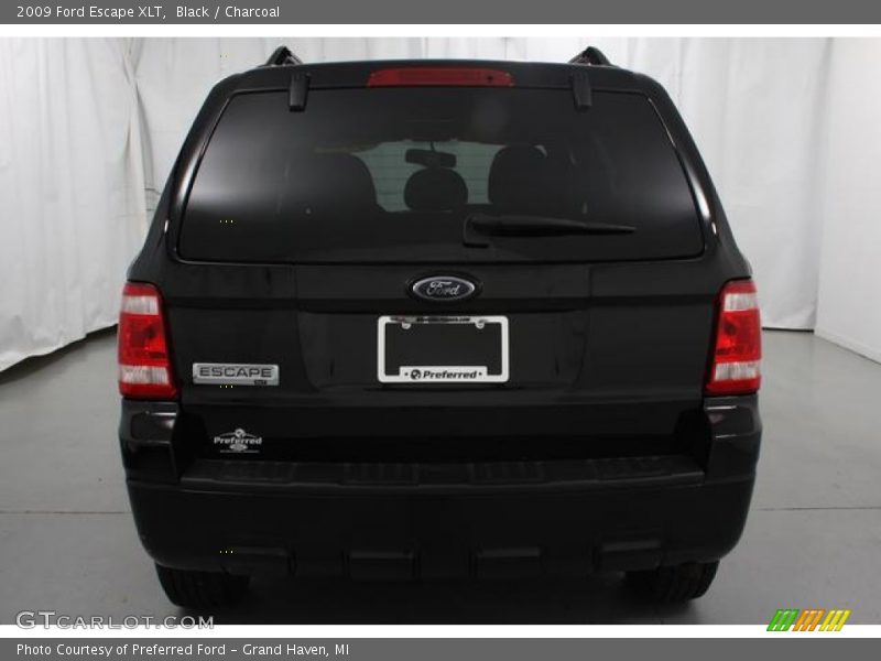 Black / Charcoal 2009 Ford Escape XLT
