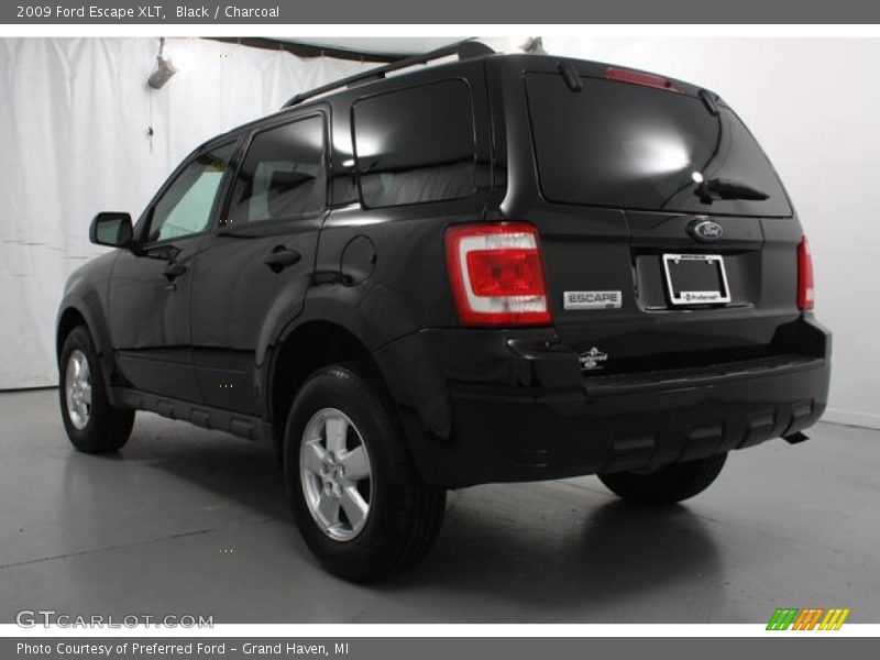 Black / Charcoal 2009 Ford Escape XLT