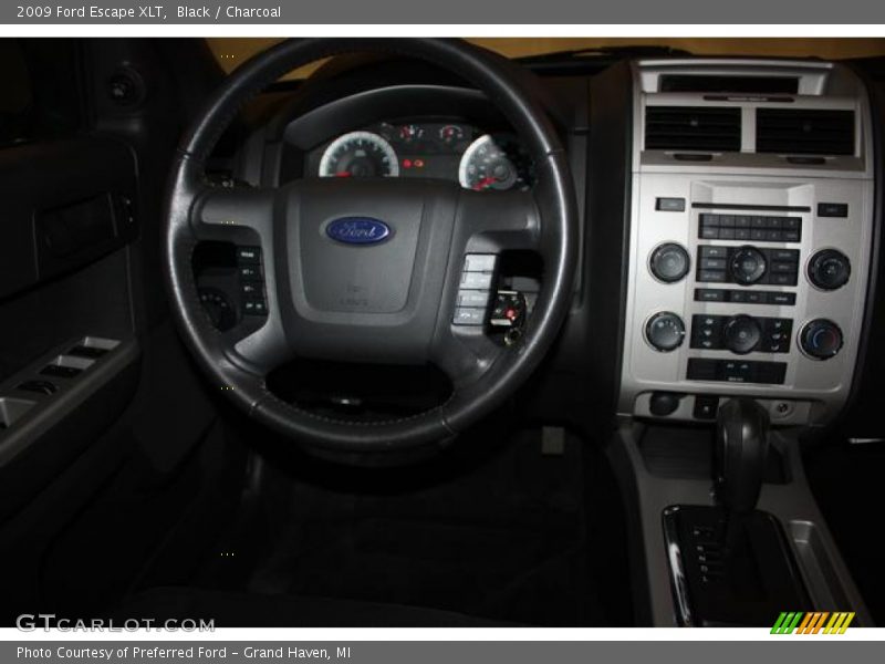 Black / Charcoal 2009 Ford Escape XLT