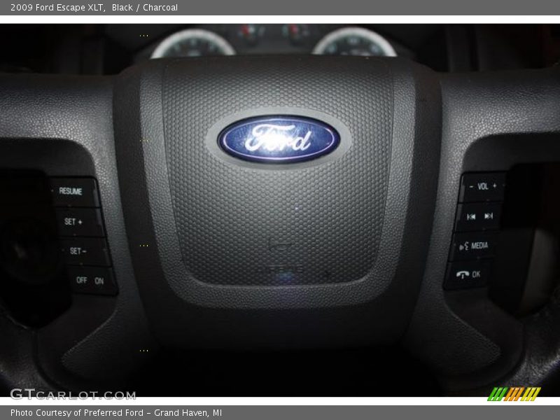 Black / Charcoal 2009 Ford Escape XLT