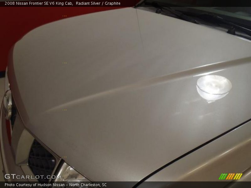 Radiant Silver / Graphite 2008 Nissan Frontier SE V6 King Cab