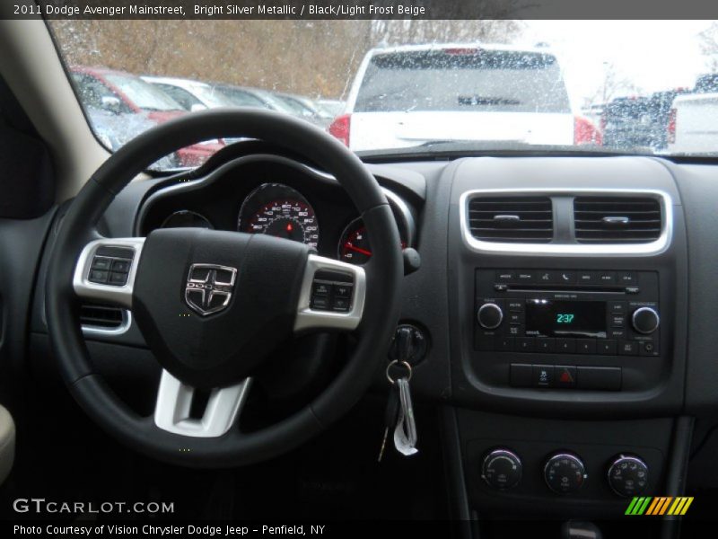 Bright Silver Metallic / Black/Light Frost Beige 2011 Dodge Avenger Mainstreet