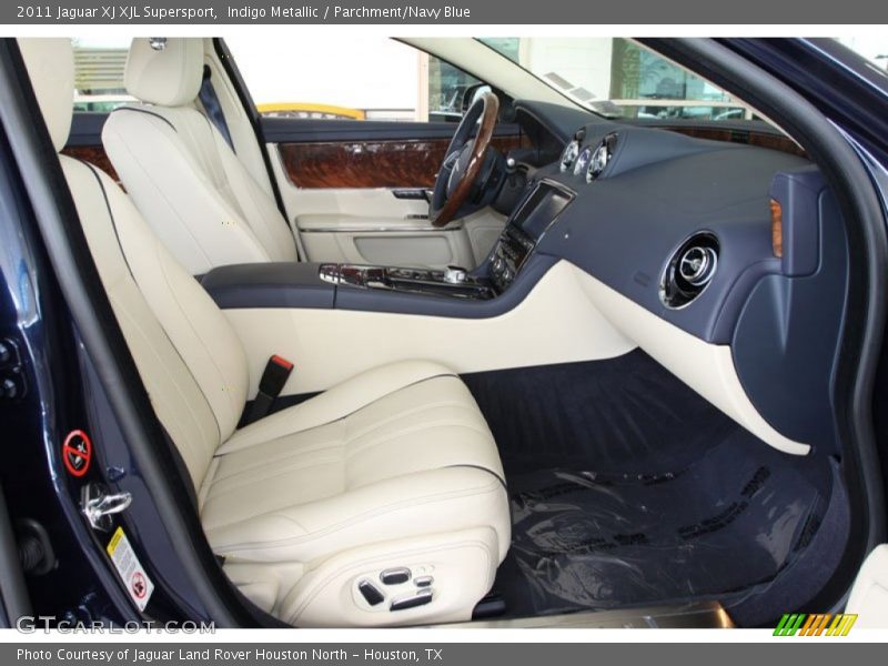  2011 XJ XJL Supersport Parchment/Navy Blue Interior