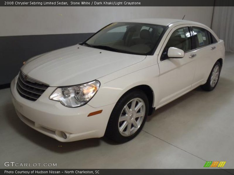 Front 3/4 View of 2008 Sebring Limited Sedan