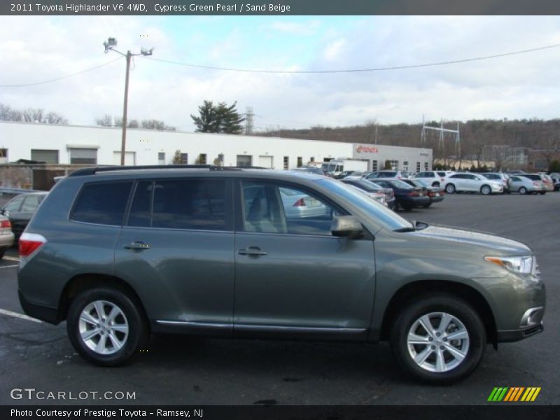 Cypress Green Pearl / Sand Beige 2011 Toyota Highlander V6 4WD