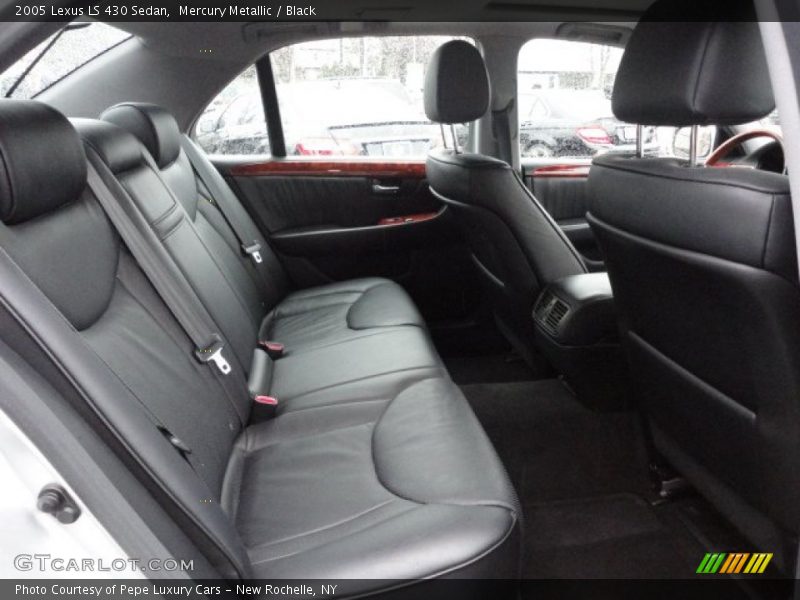 Mercury Metallic / Black 2005 Lexus LS 430 Sedan