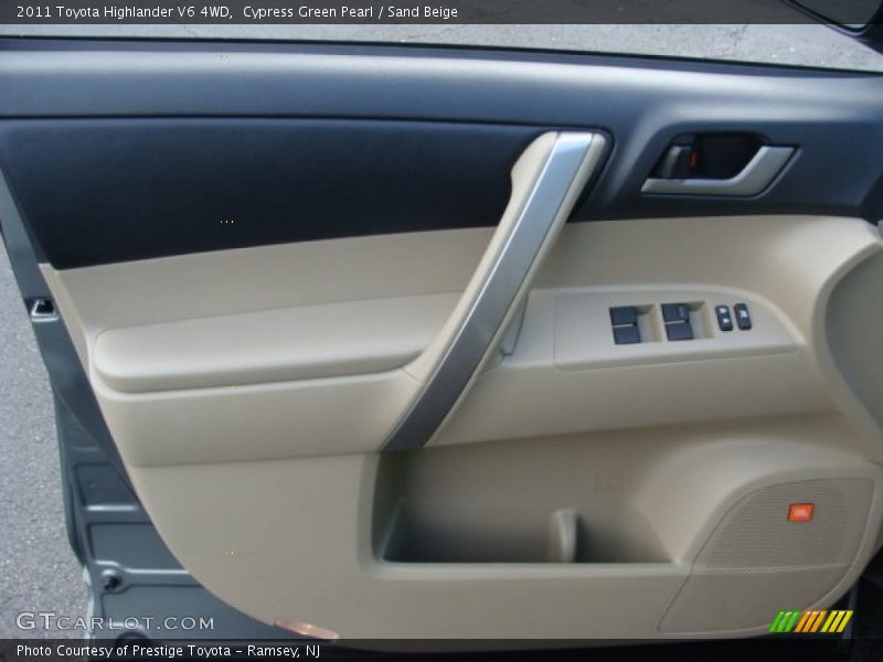 Cypress Green Pearl / Sand Beige 2011 Toyota Highlander V6 4WD