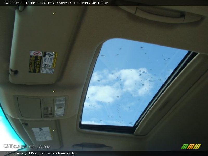 Cypress Green Pearl / Sand Beige 2011 Toyota Highlander V6 4WD