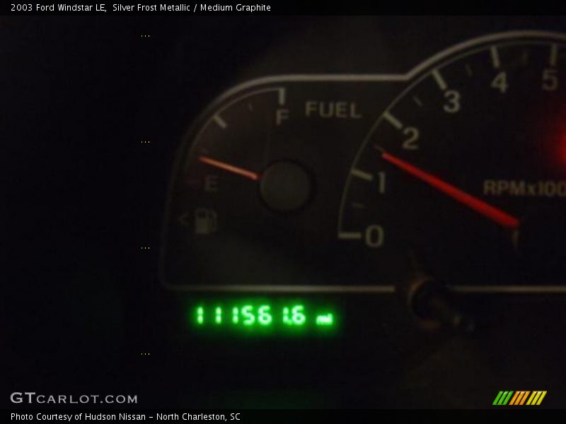 Silver Frost Metallic / Medium Graphite 2003 Ford Windstar LE