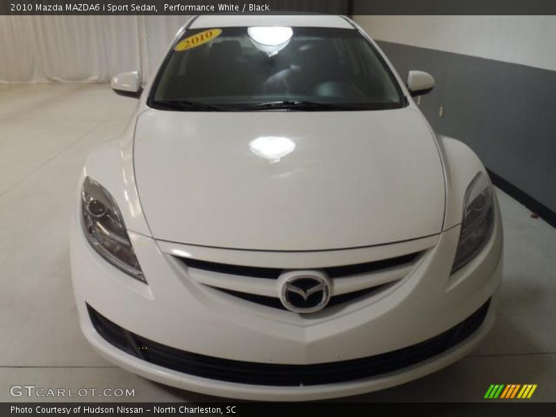 Performance White / Black 2010 Mazda MAZDA6 i Sport Sedan