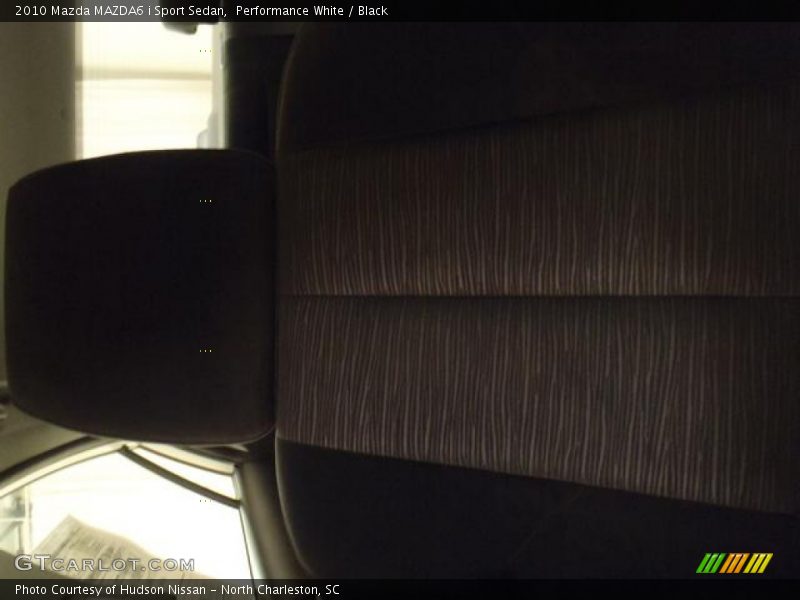 Performance White / Black 2010 Mazda MAZDA6 i Sport Sedan