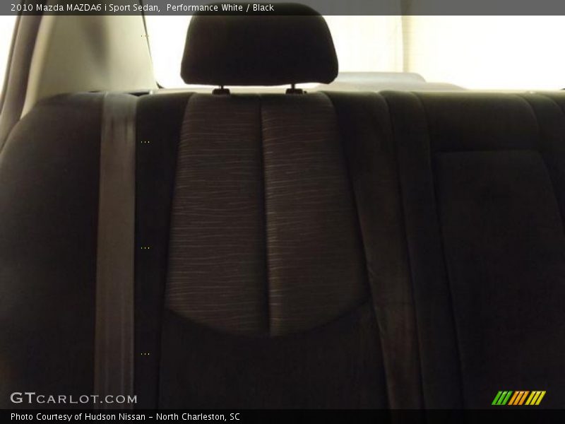 Performance White / Black 2010 Mazda MAZDA6 i Sport Sedan
