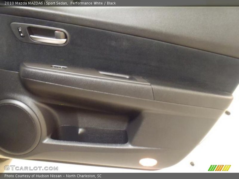 Performance White / Black 2010 Mazda MAZDA6 i Sport Sedan