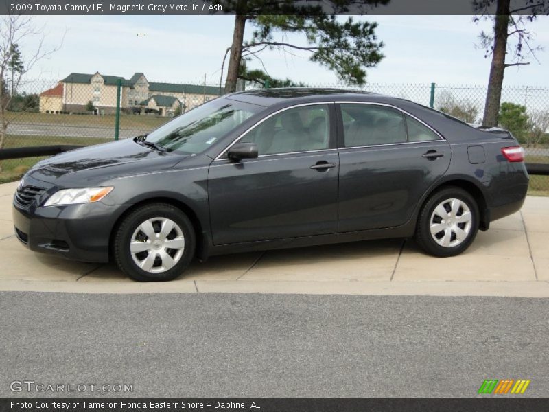 Magnetic Gray Metallic / Ash 2009 Toyota Camry LE