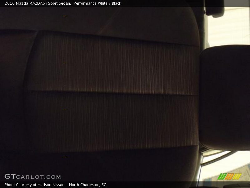 Performance White / Black 2010 Mazda MAZDA6 i Sport Sedan