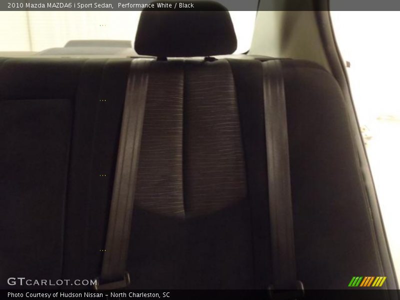 Performance White / Black 2010 Mazda MAZDA6 i Sport Sedan