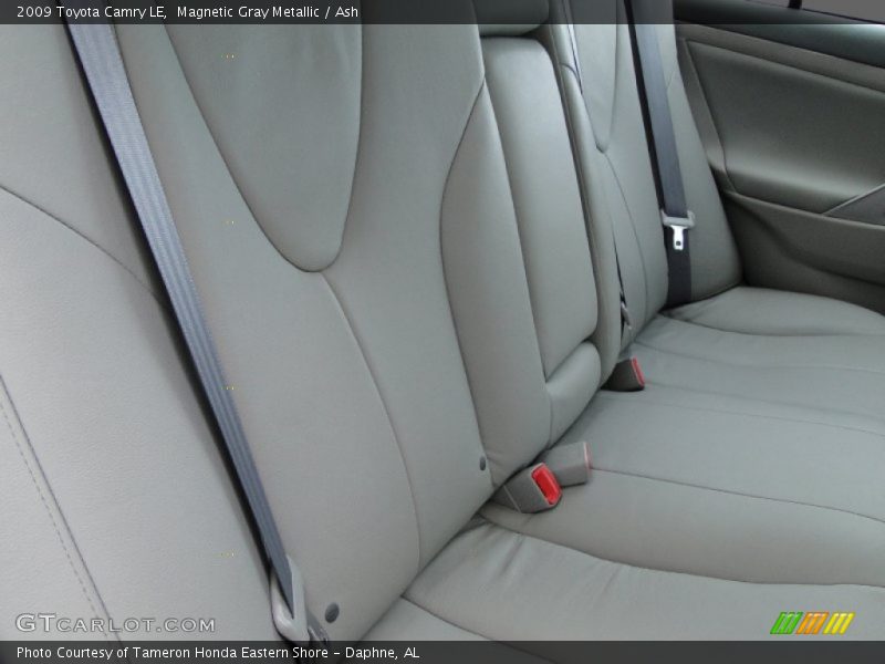 Magnetic Gray Metallic / Ash 2009 Toyota Camry LE