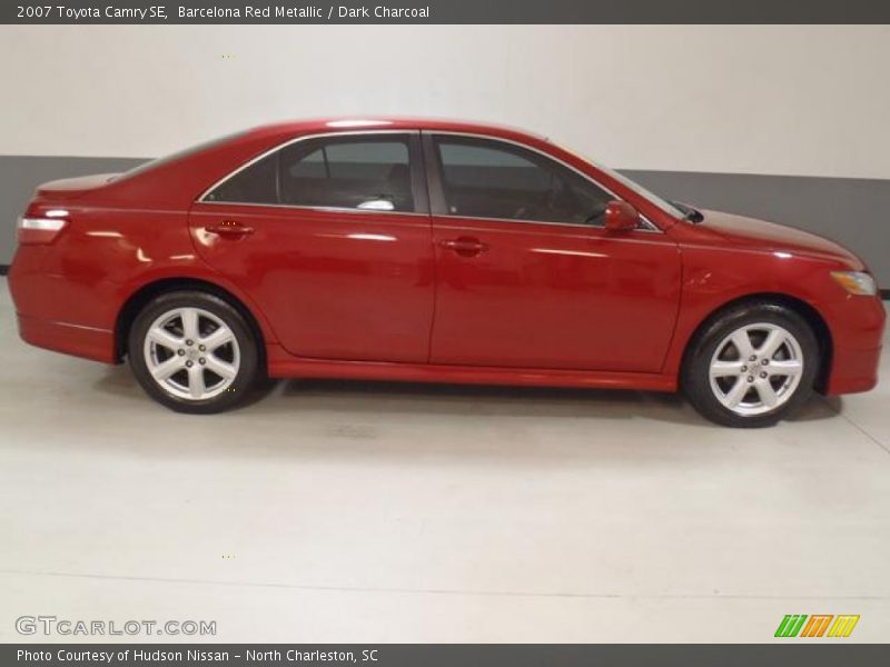 Barcelona Red Metallic / Dark Charcoal 2007 Toyota Camry SE