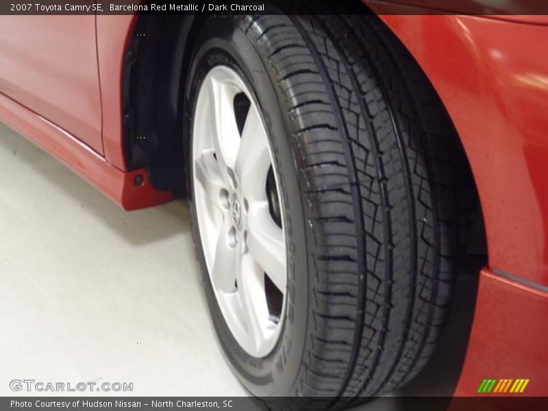 Barcelona Red Metallic / Dark Charcoal 2007 Toyota Camry SE